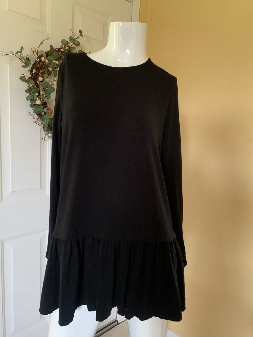 J. Jill Black Long-Sleeve Ruffle-Hem Top